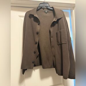 Uniqlo Dark Brown Knit Sweater